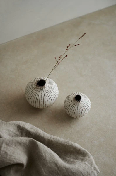 Lindform Line Vase - Medium In Brown Dots 4 Lindform Line Vase - Medium In Brown Dots